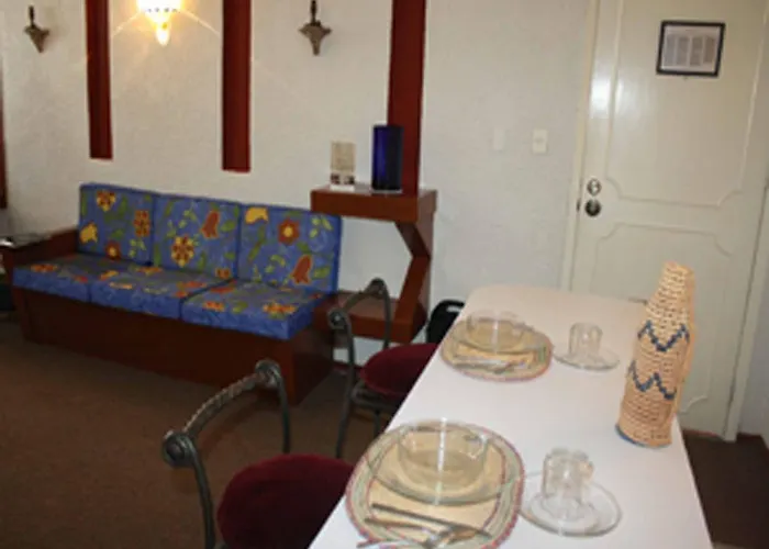 Casa De La Condesa 3*